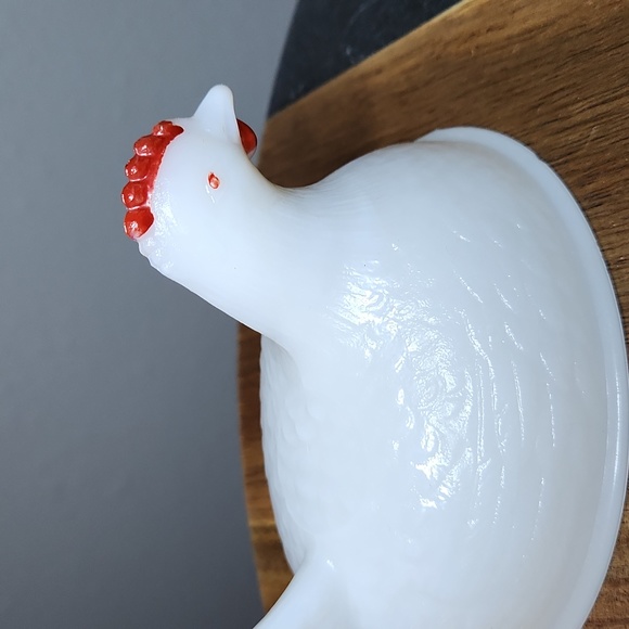 Hen on Nest Indiana Glass Co or LE Smith 4.25" Milk Glass Red comb wattle - Picture 7 of 10